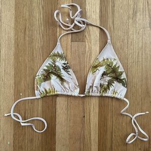 Cali dreaming bikini top